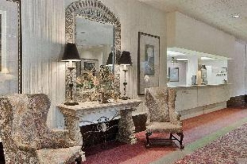 Ramada by Wyndham Augusta Downtown Hotel & Conference Center image 3